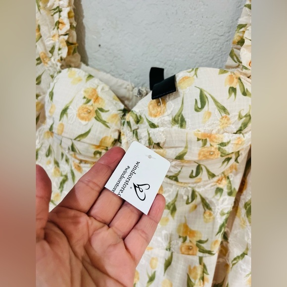 Floral print Windsor brand size large NEW - Picture 7 of 10